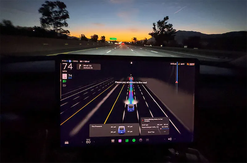 Tesla автономды басқару саласында айтарлықтай табысқа жетті Tesla автономды басқару саласында айтарлықтай табысқа жетті